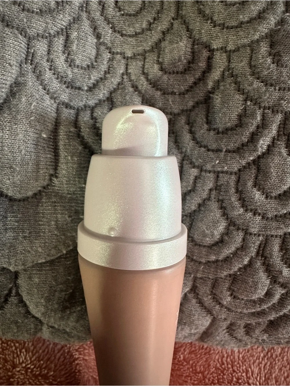 ✨ Huda Beauty GloWish MultiDew Skin Tint 04 Light Medium Vegan 1.35 🤍